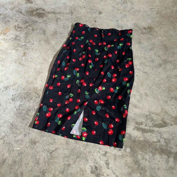 Retro Black Cheery Pencil Skirt - Picture 3 of 3